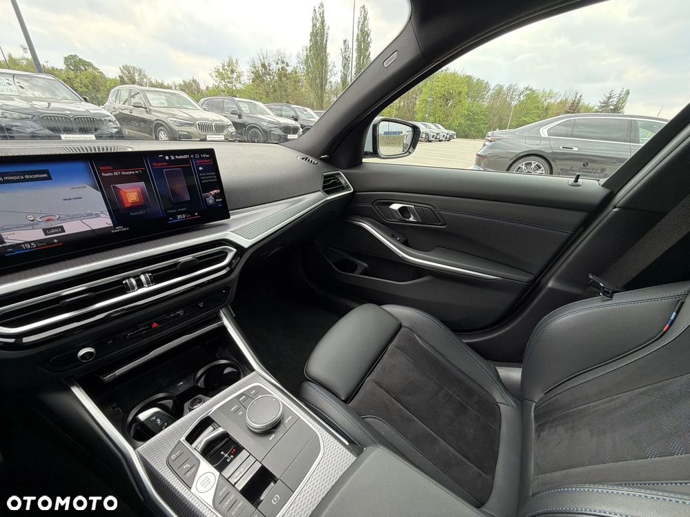 BMW Seria 3 318i M Sport - 28