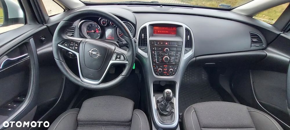 Opel Astra 1.4 Turbo (ecoFLEX) Start/Stop Excellence - 6