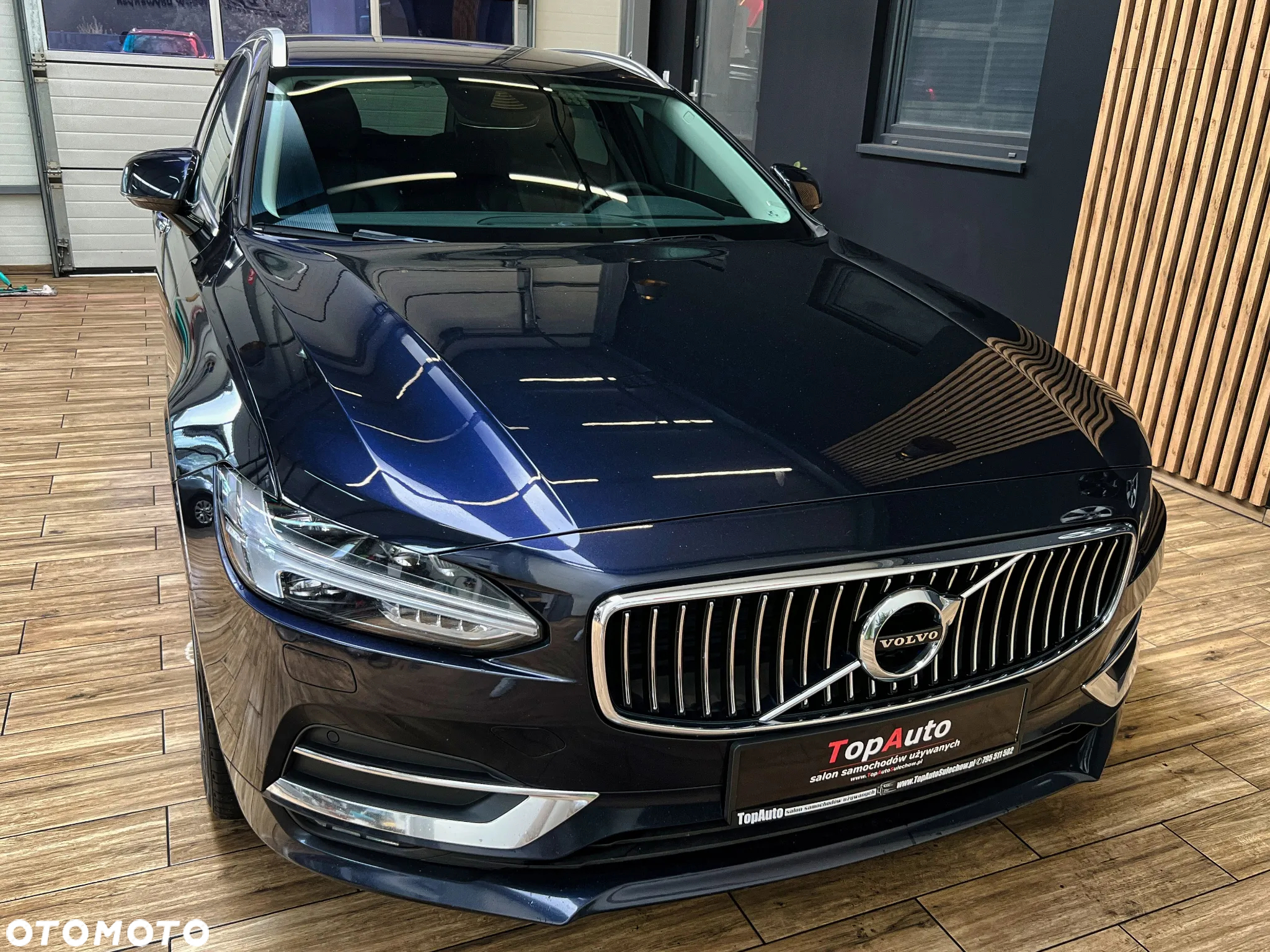 Volvo V90 D5 AWD Geartronic Inscription - 4