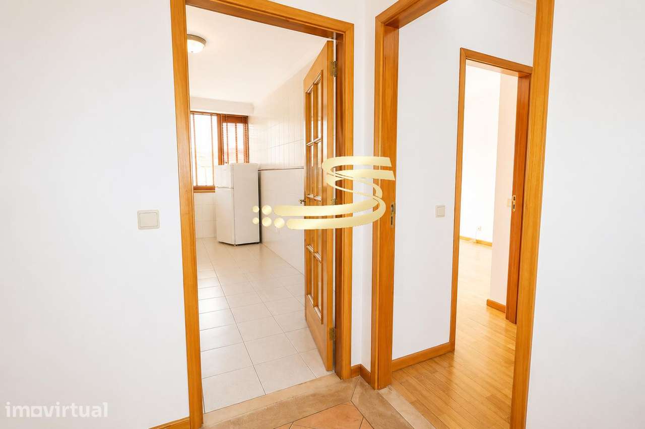 Apartamento T1 em São Felix Da Marinha - Grande imagem: 3/9