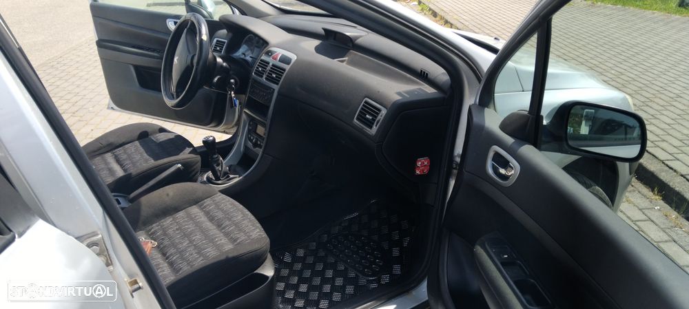 Peugeot 307 - 9
