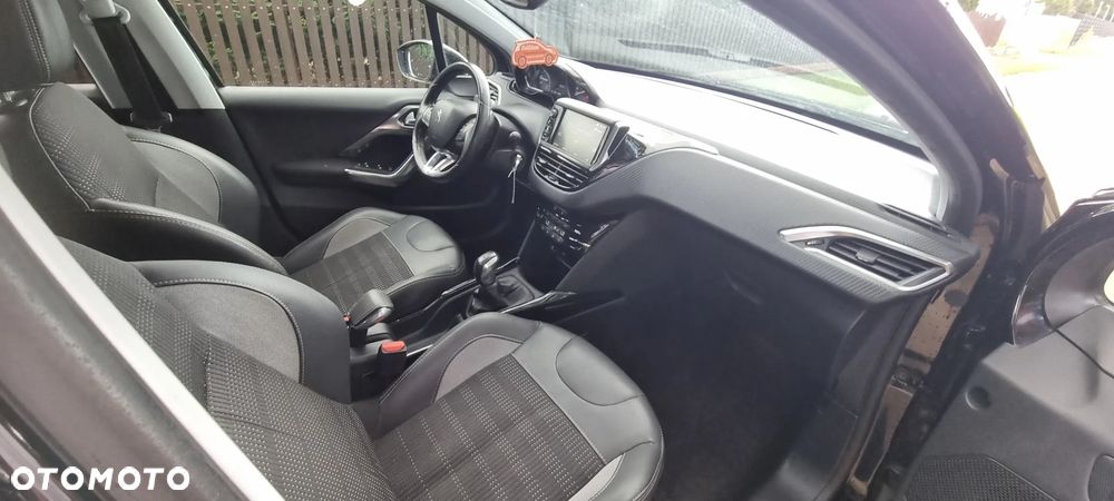 Peugeot 2008 PureTech 110 Stop&Start Allure - 12