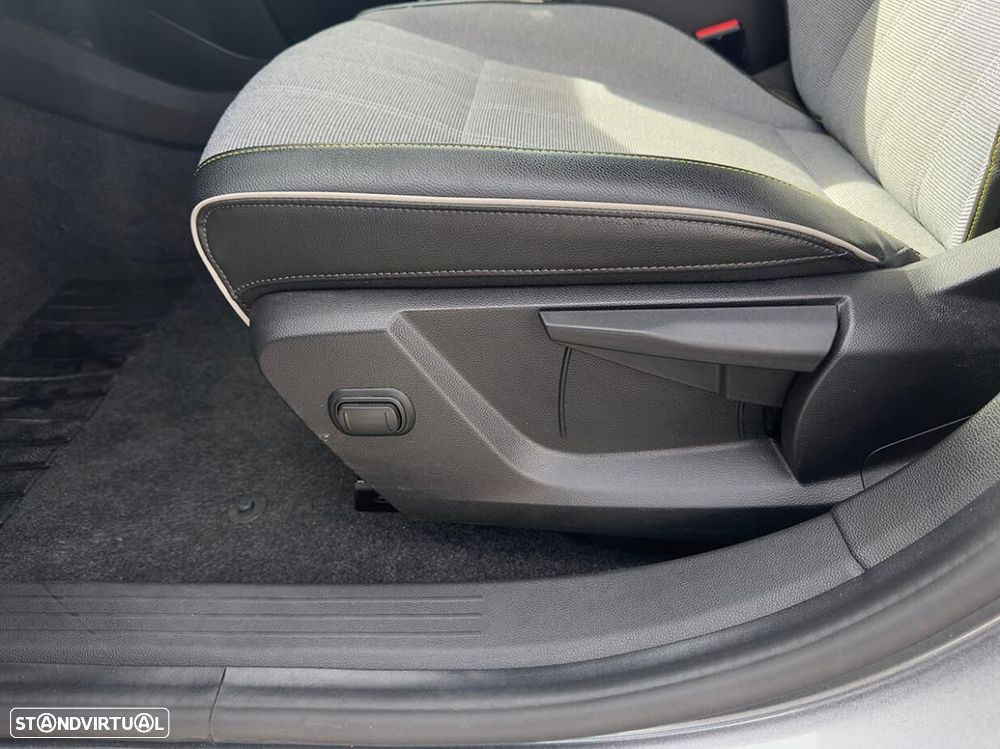 Renault Mégane E-Tech EV60 Techno Autonomia Comfort CA7 - 22