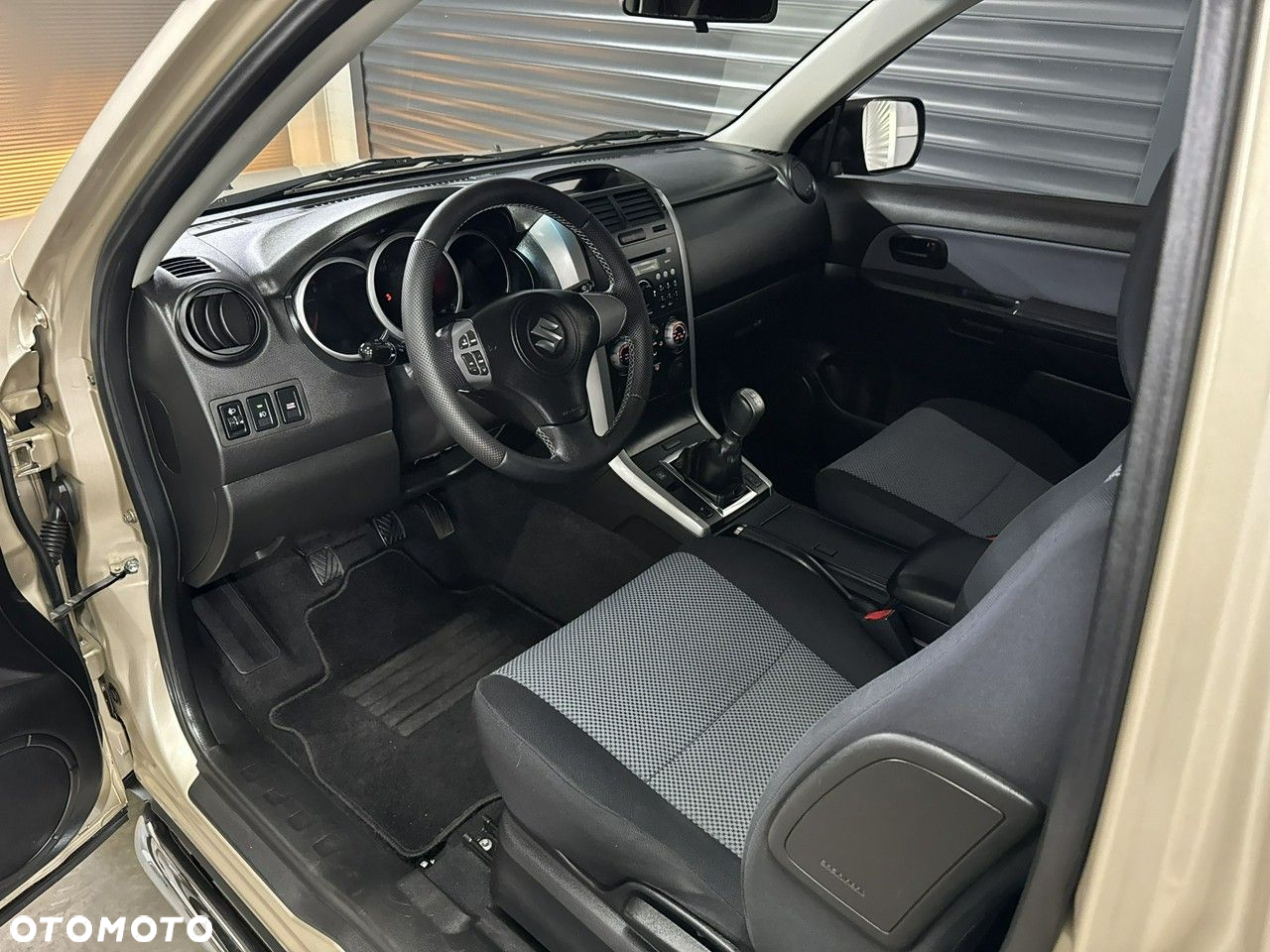 Suzuki Grand Vitara - 12