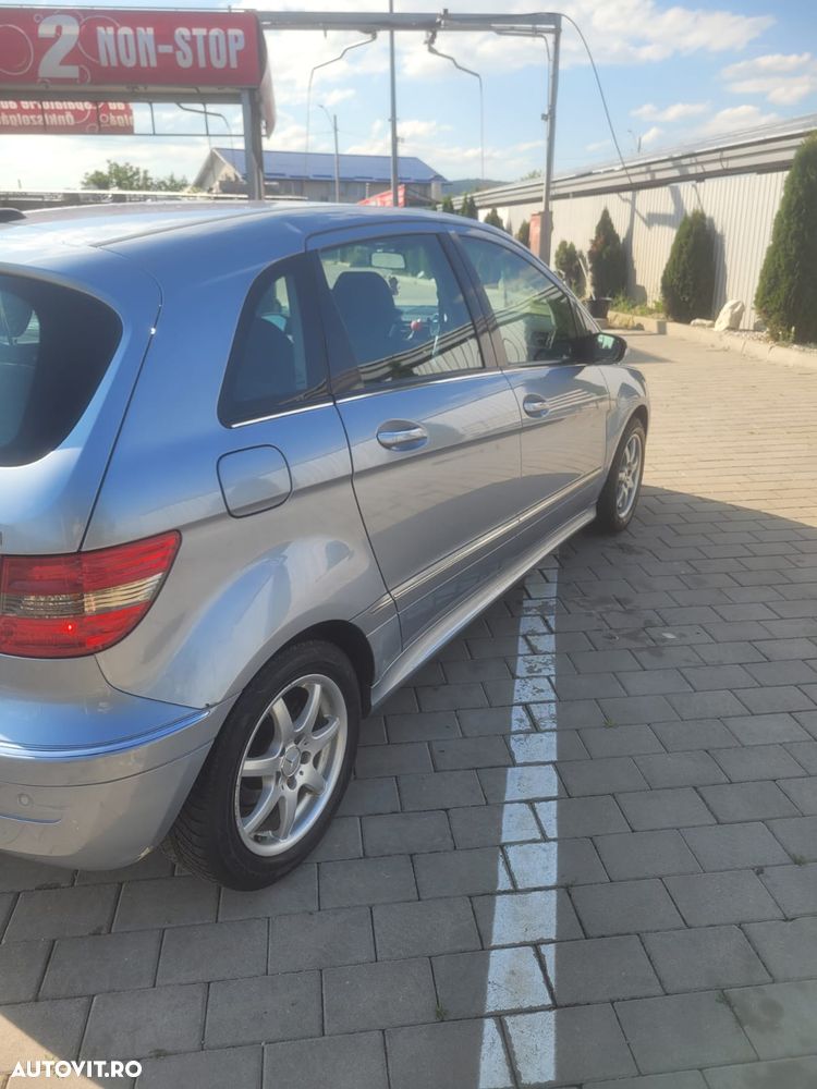 Mercedes-Benz B 200 CDI - 1