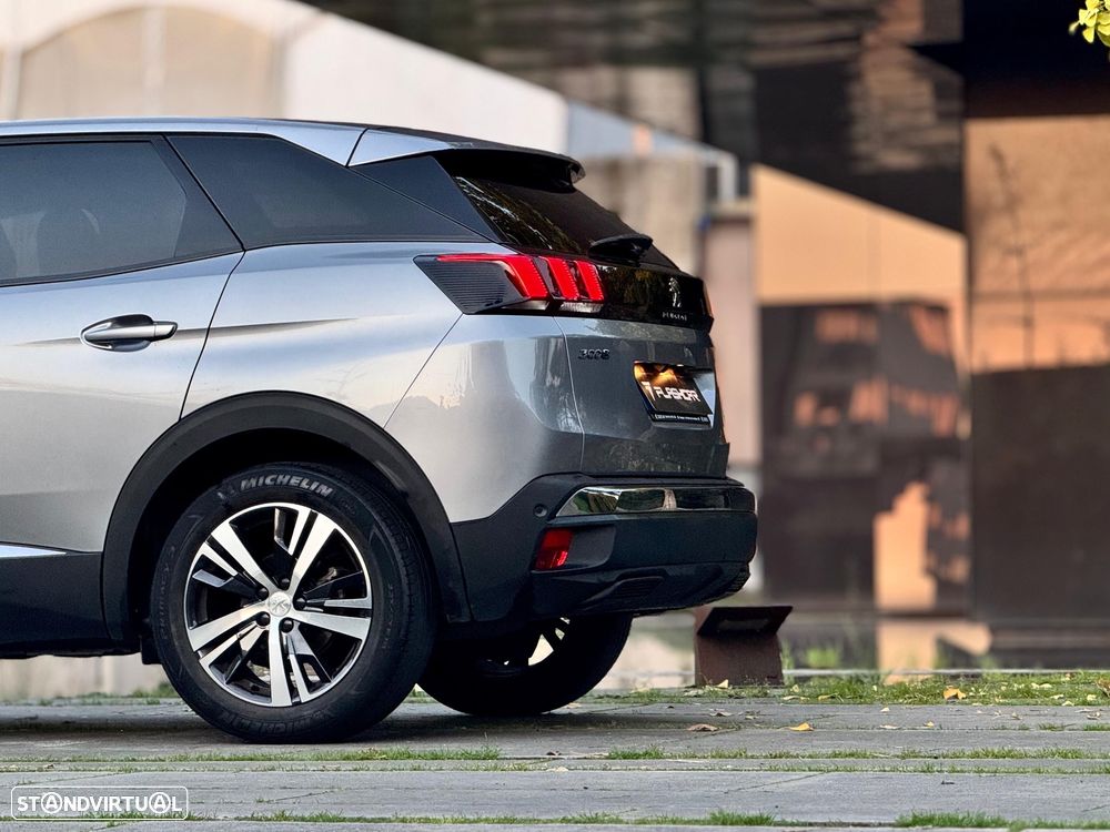 Peugeot 3008 PureTech 130 Stop & Start GPF Allure Pack - 20