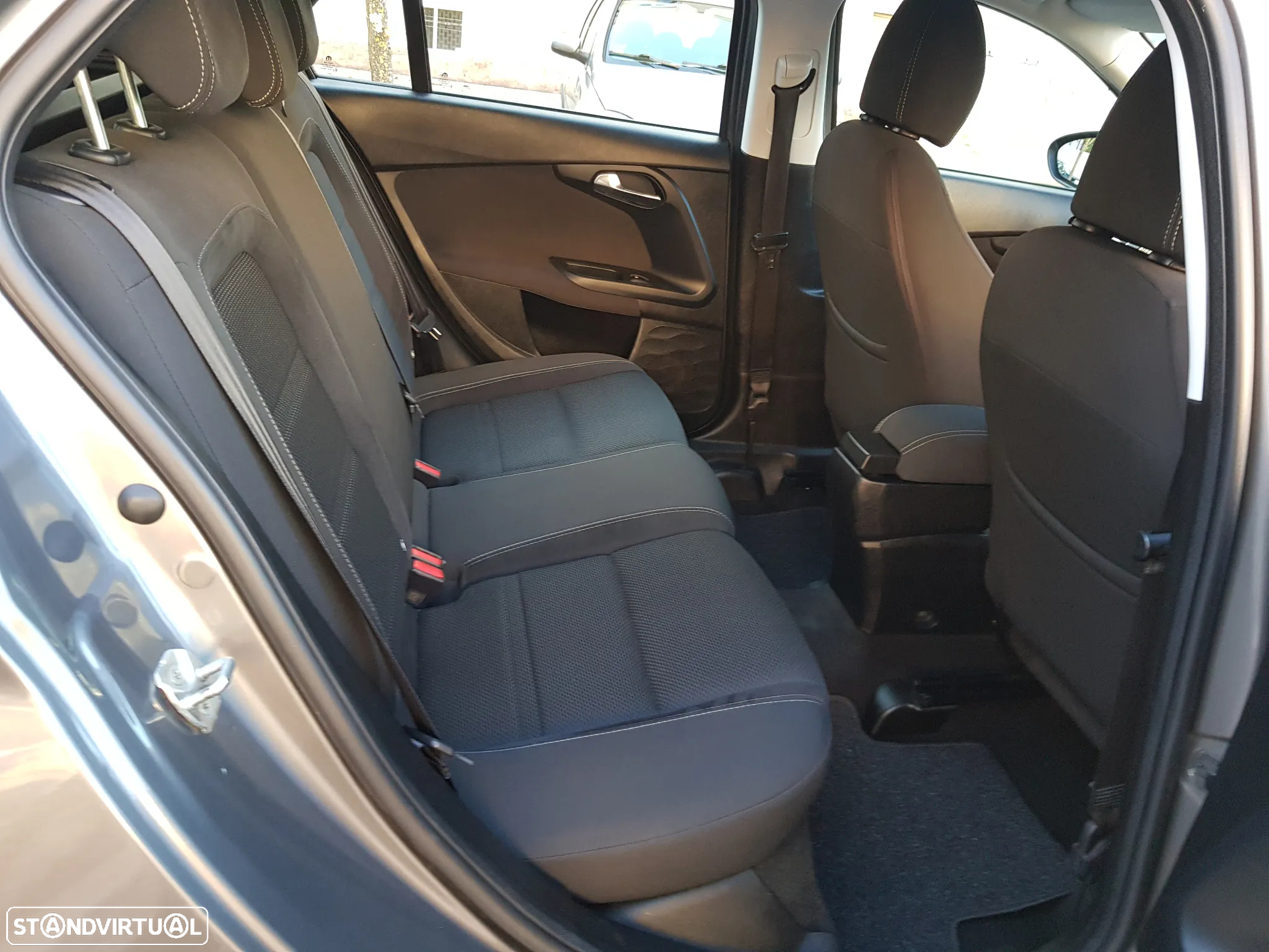 Fiat Tipo Station Wagon 1.6 M-Jet Lounge Tech J17 - 51