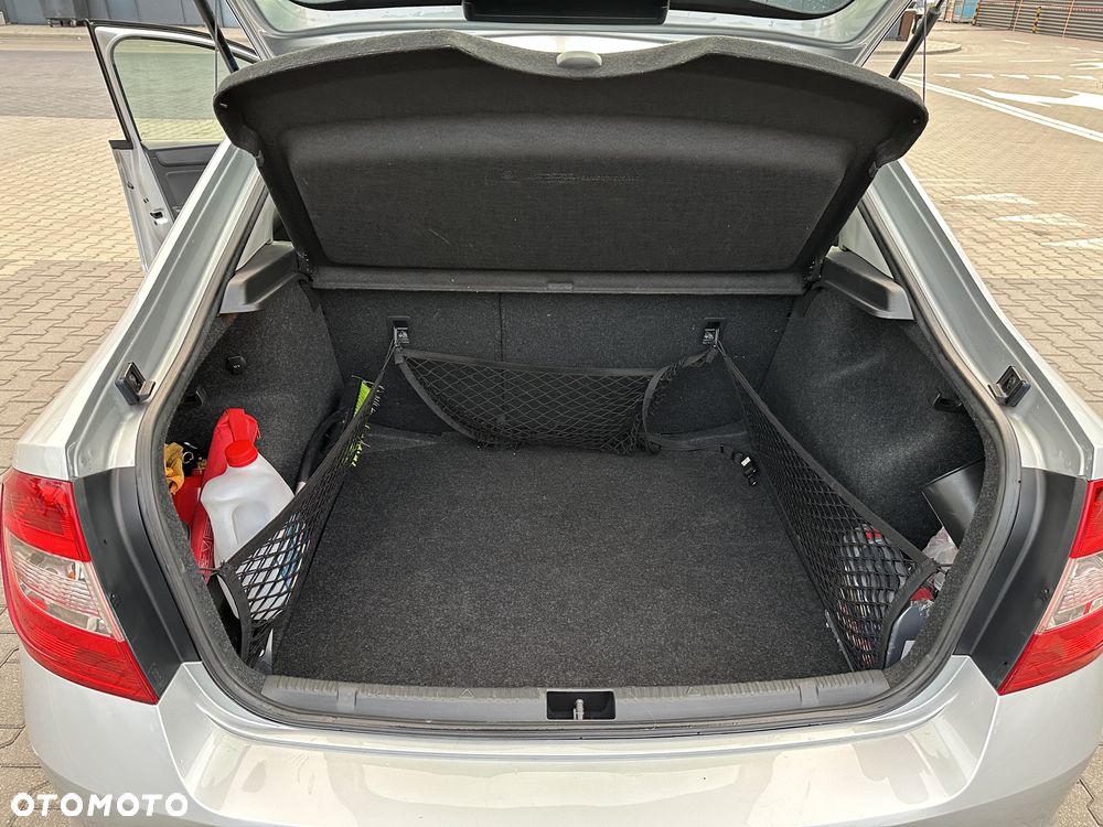 Skoda RAPID - 13