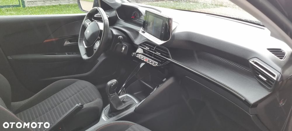 Peugeot 208 1.2 PureTech GPF Allure S&S - 9