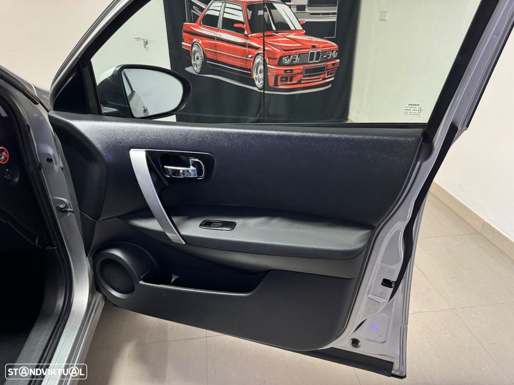 Nissan Qashqai +2 1.5 dCi Tekna Sport 18 - 41