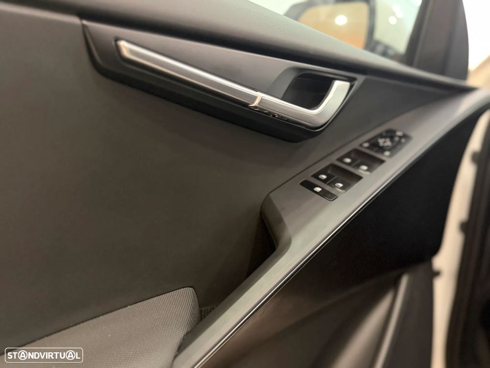 Kia Niro 1.6 GDi HEV Tech - 32