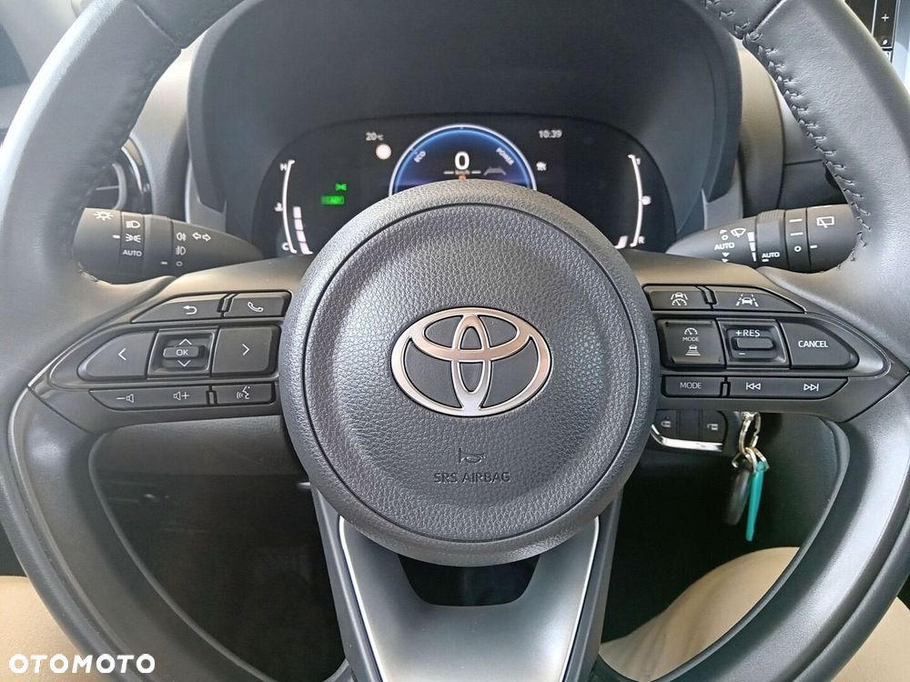 Toyota Yaris Cross Hybrid 1.5 Comfort - 18