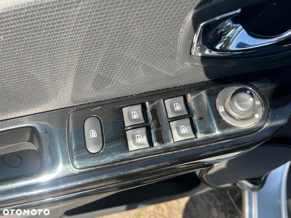 Renault Clio dCi 90 Limited - 16