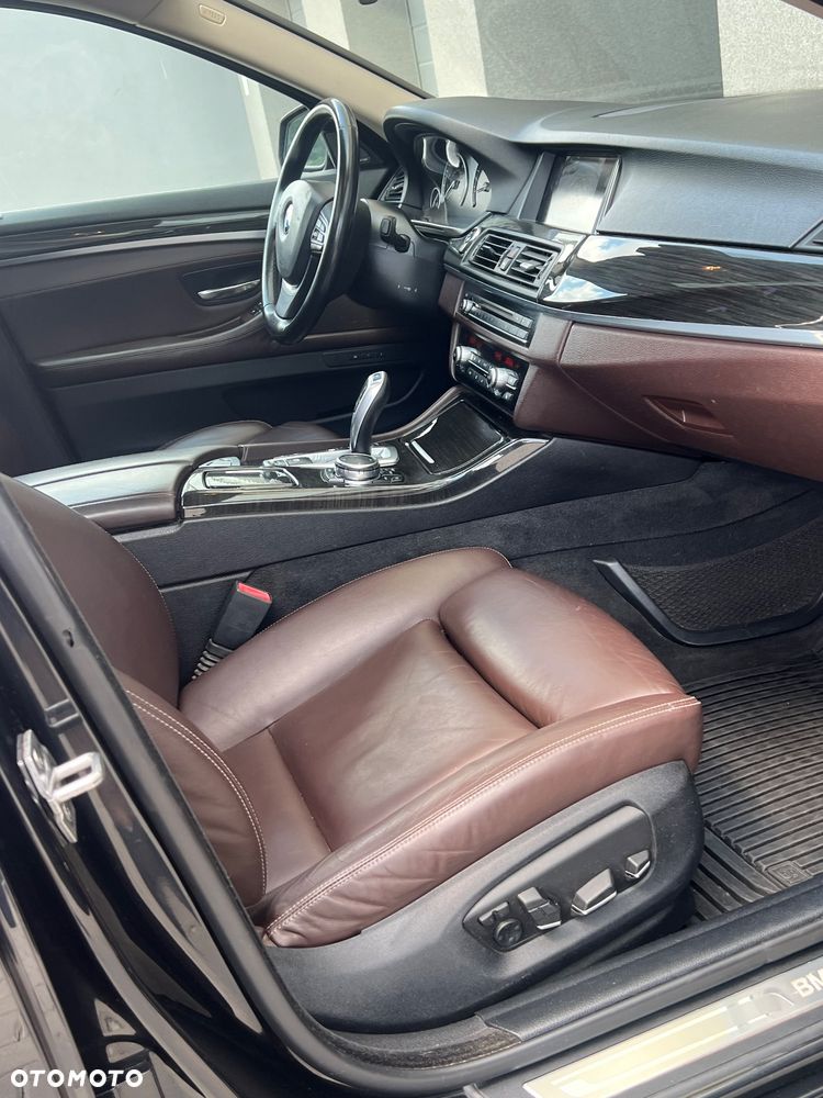 BMW Seria 5 535i xDrive Sport-Aut Luxury Line - 6