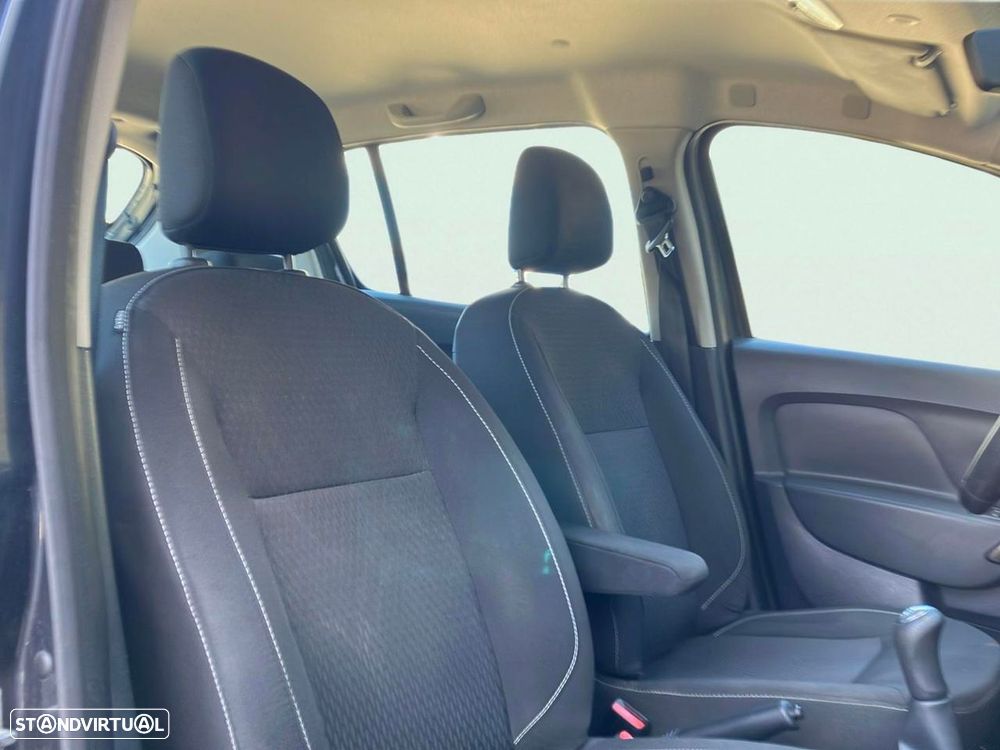 Dacia Sandero 1.0 SCe Pack — fotografia 15