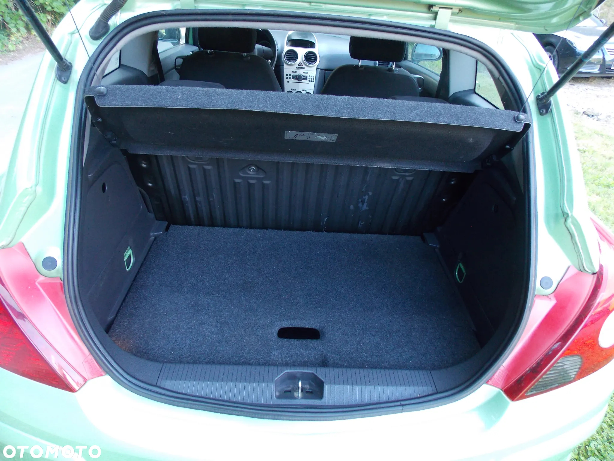 Opel Corsa - 10