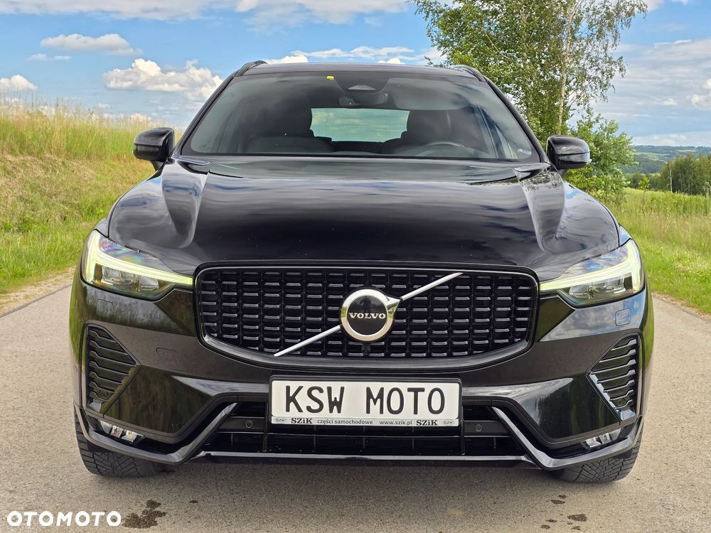Volvo XC 60 B4 D AWD Plus Dark - 3
