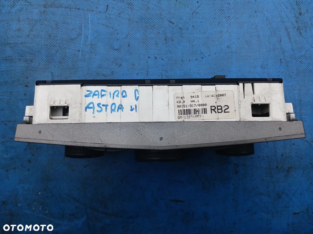 Panel nawiewu klimatyzacji Opel Astra H Zafira B regulacja temperatury ogrzewania nadmuchu - 2