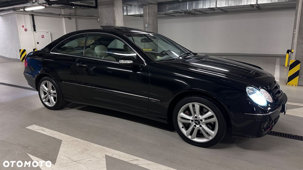 Mercedes-Benz CLK 350 7G-TRONIC Avantgarde - 9
