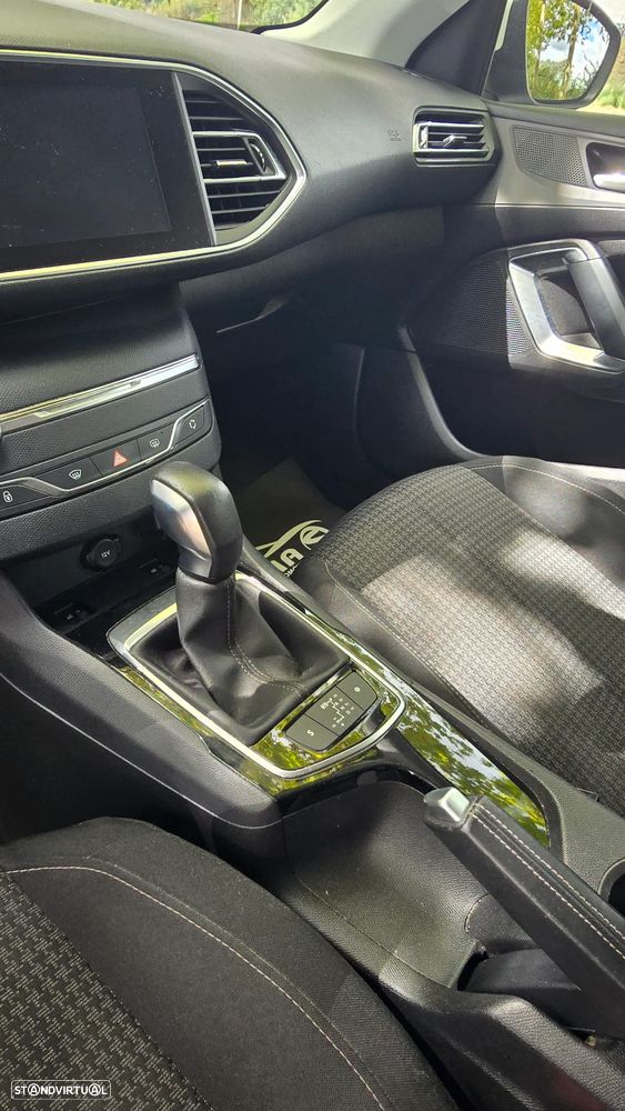 Peugeot 308 1.6 BlueHDi Allure EAT6 - 6