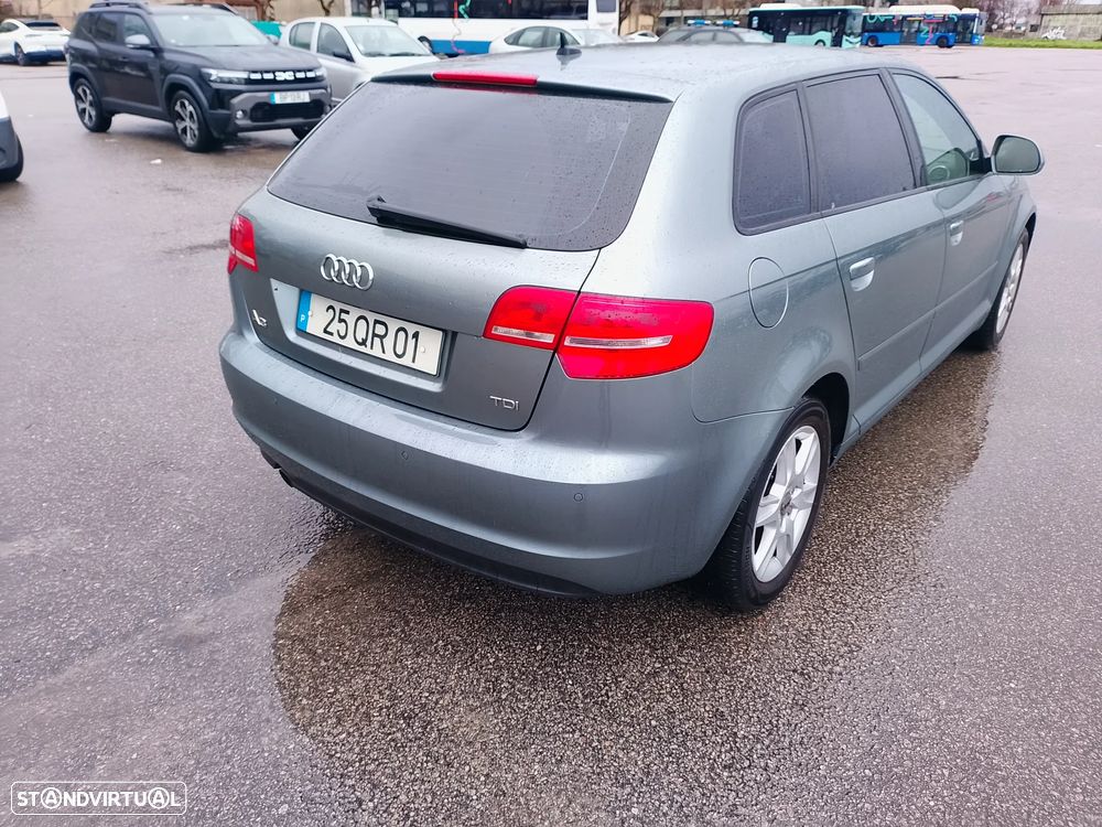 Audi A3 Sportback 2.0 TDi - 7