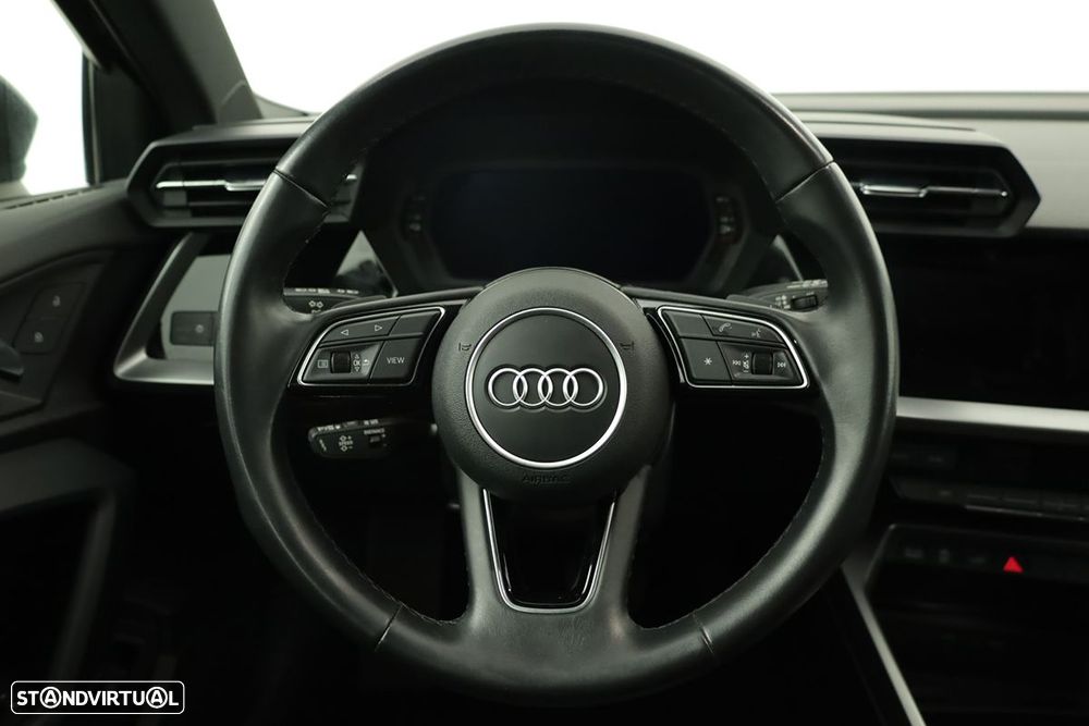 Audi A3 Sportback 45 TFSIe S line - 13