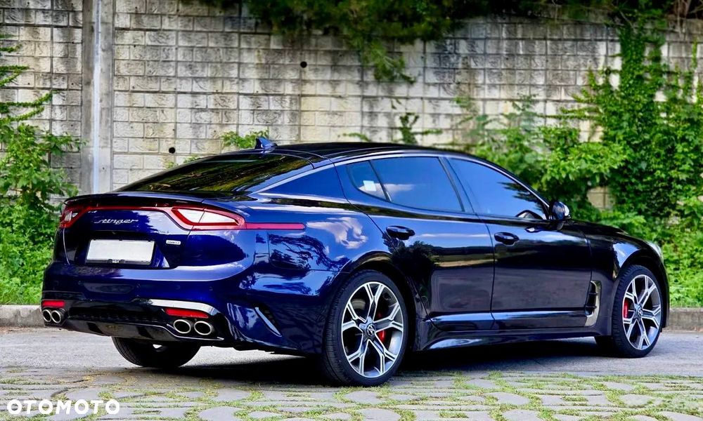 Kia Stinger - 3