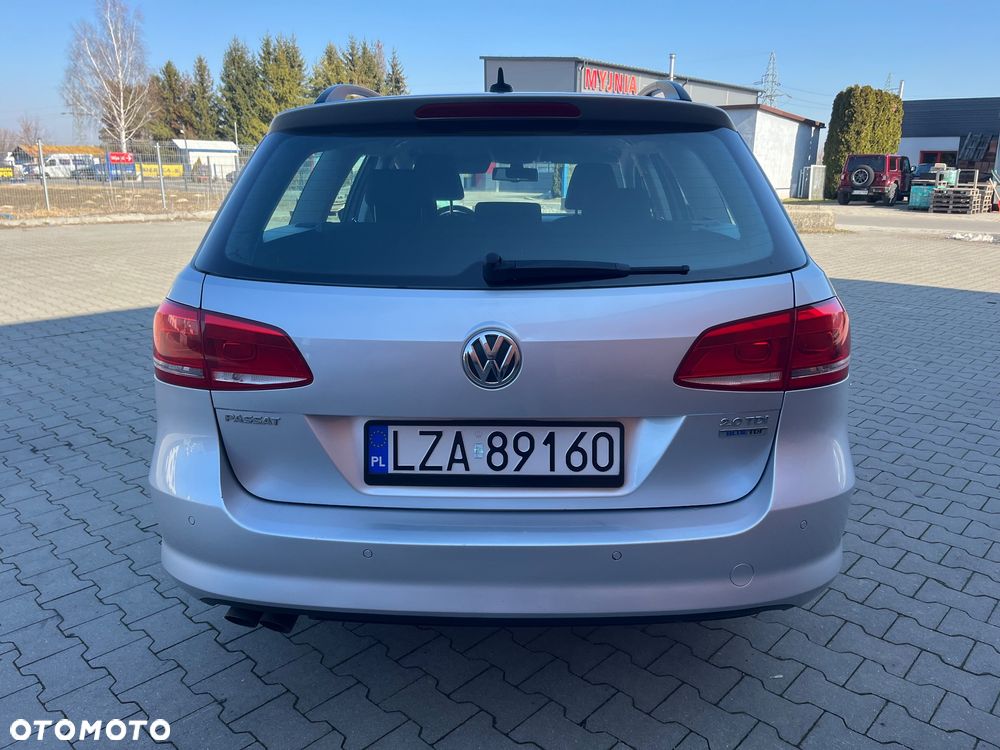 Volkswagen Passat - 9