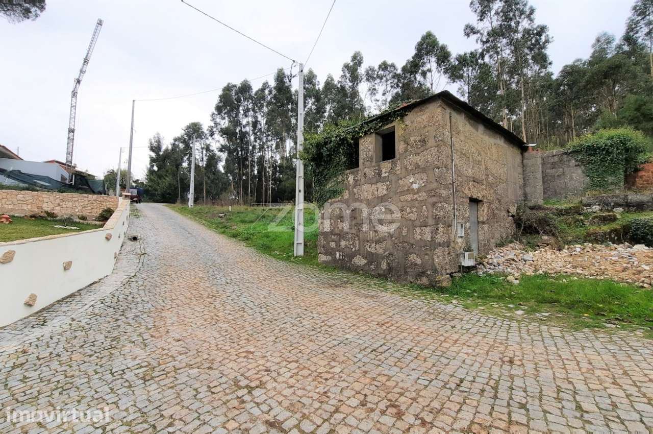 Casa para recuperar em Figueira, Penafiel - Grande imagem: 3/26