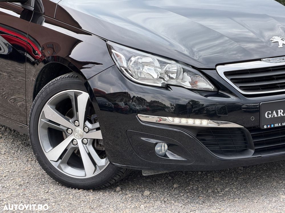 Peugeot 308 1.6HDi Premium - 41