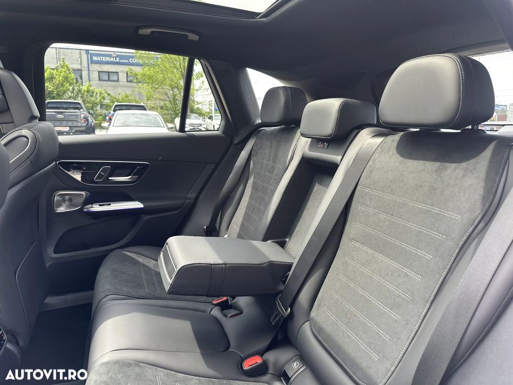 Mercedes-Benz GLC 300 de 4Matic 9G-TRONIC AMG Line Advanced - 22