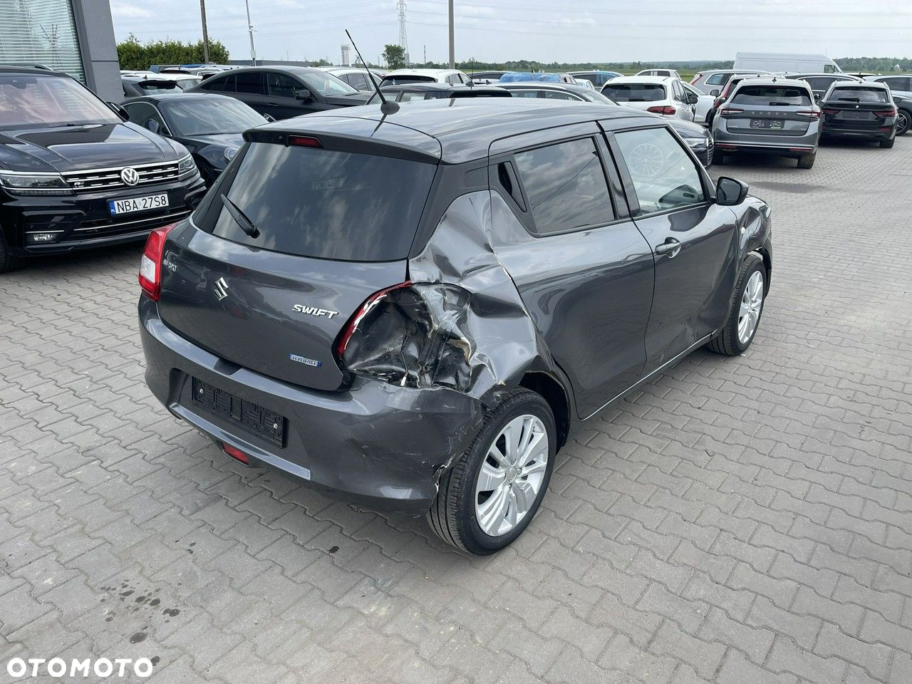 Suzuki Swift 1.2 Dualjet Hybrid Club - 4
