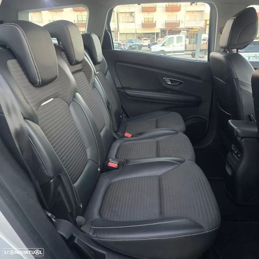 Renault Grand Scénic 1.6 dCi Intens SS - 27