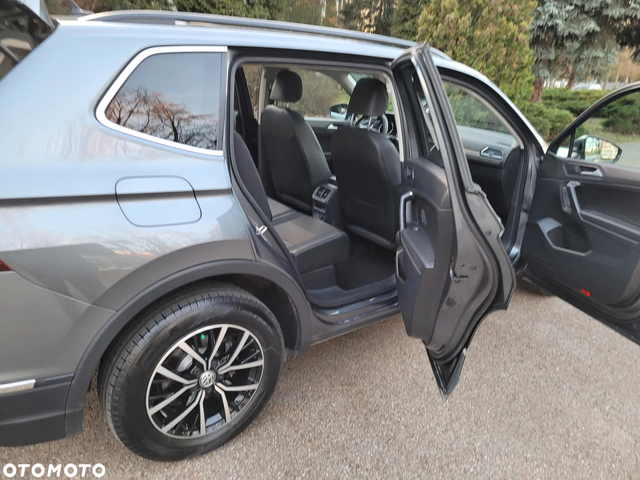 Volkswagen Tiguan 2.0 TSI 4Mot Elegance DSG - 9