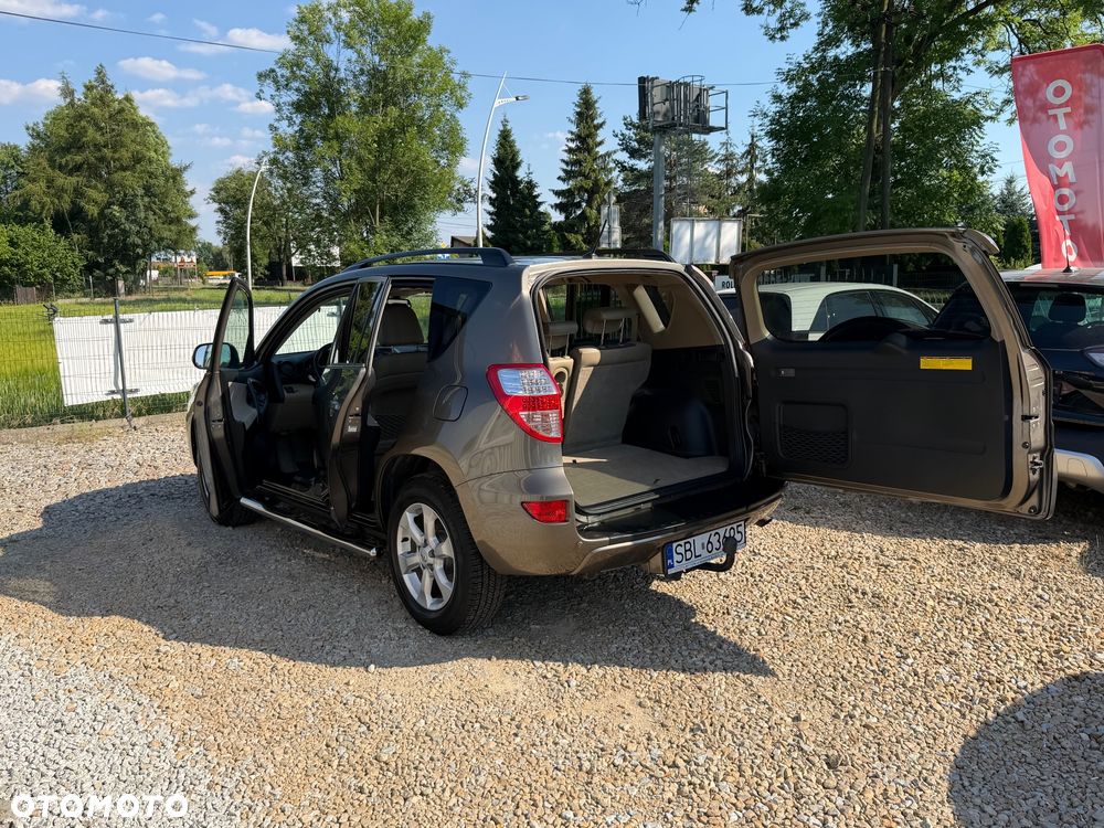 Toyota RAV4 - 15
