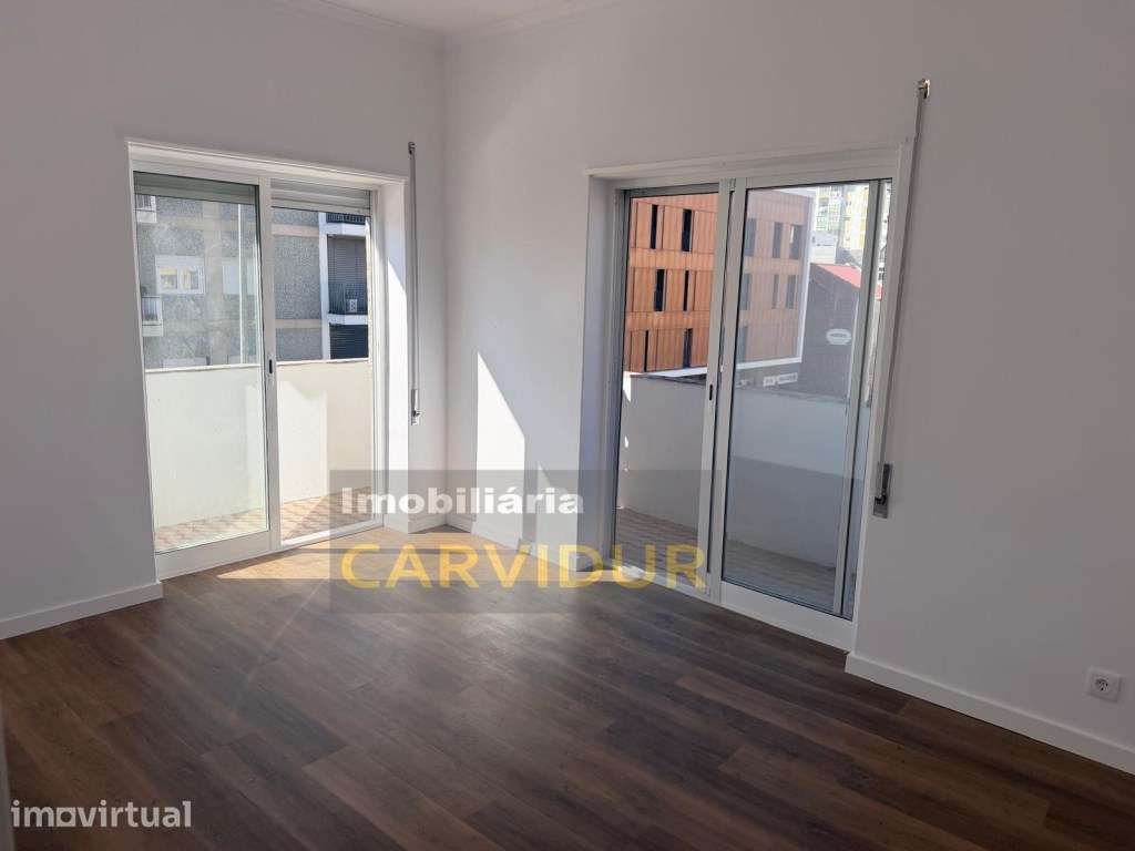 Barreiro T3 totalmente Remodelado - Grande imagem: 5/27