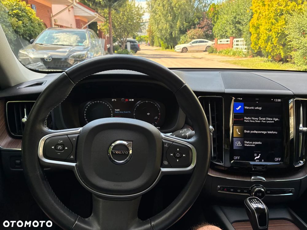 Volvo XC 60 D4 Momentum - 10