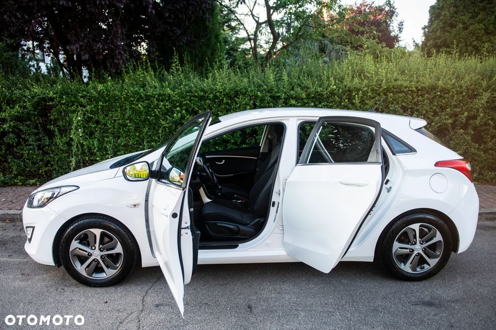 Hyundai i30 1.4 Comfort - 16