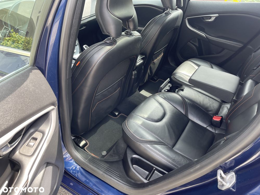 Volvo V40 D4 Drive-E Ocean Race - 20