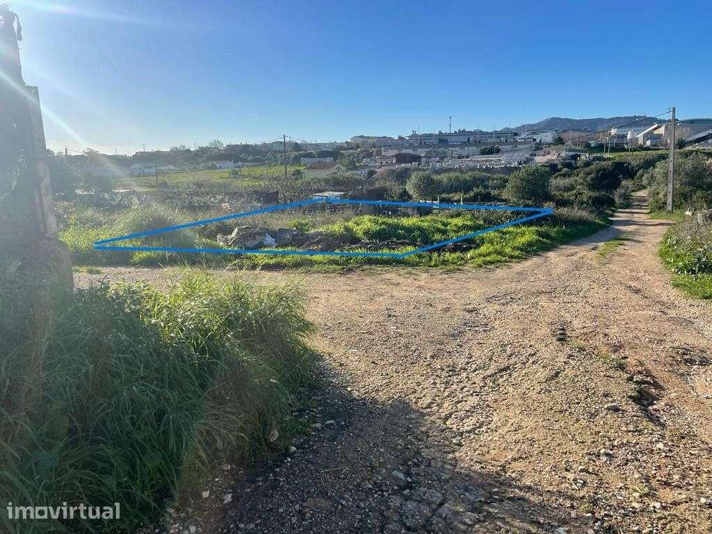 Vende-se TERRENO em Rio de Mouro - Grande imagem: 2/24