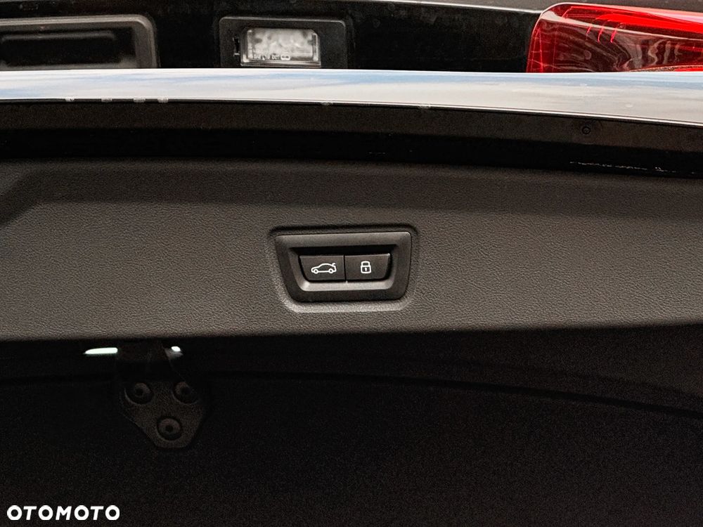 BMW Seria 4 420d xDrive M Sport - 16