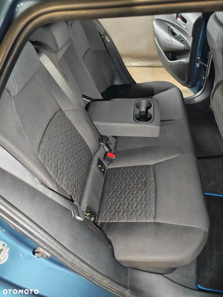 Toyota Corolla - 25