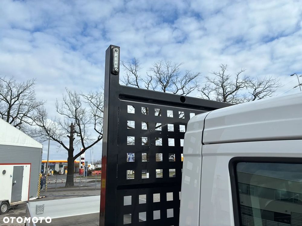 Volkswagen Crafter 35 Skrzyniowy, AUTOMAT/2.0 TDI 163 KM r. o. 4490mm - 22