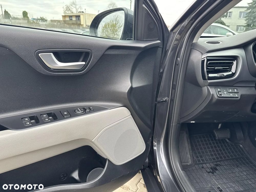Kia Stonic 1.0 T-GDI MHEV GT Line DCT - 10