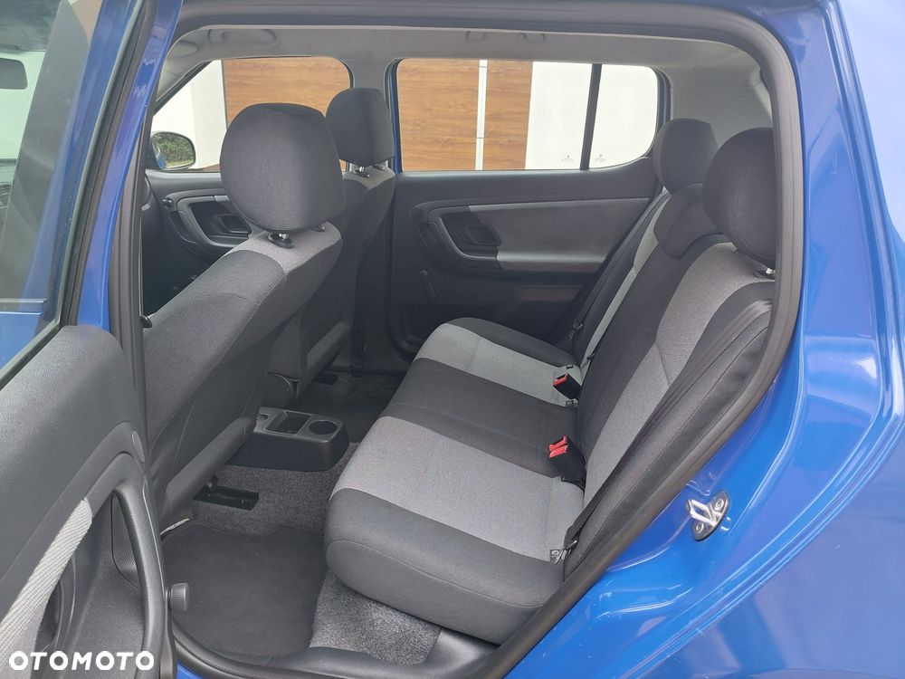 Skoda Fabia 1.2 HTP Ambiente - 9