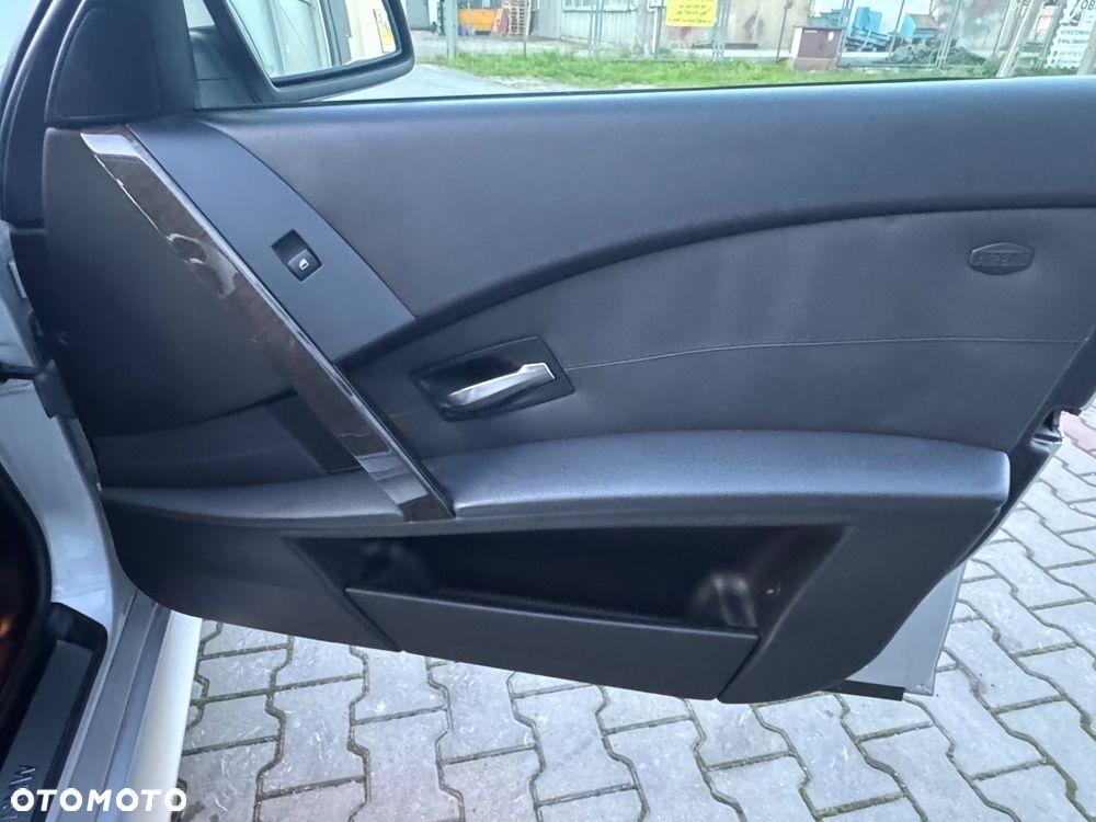 BMW Seria 5 530d - 35