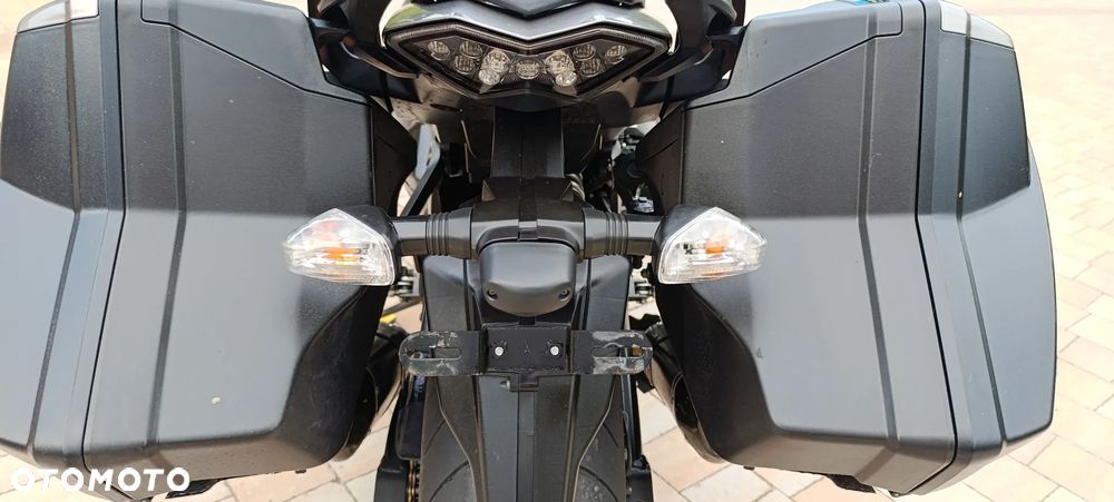 Kawasaki Ninja 1000 SX - 30