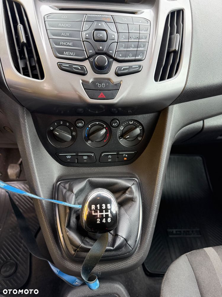 Ford Tourneo Connect 1.5 TDCi Start-Stop Titanium - 22