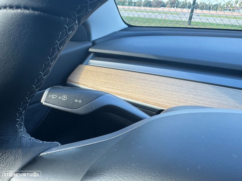 Tesla Model 3 Standard RWD Plus - 30