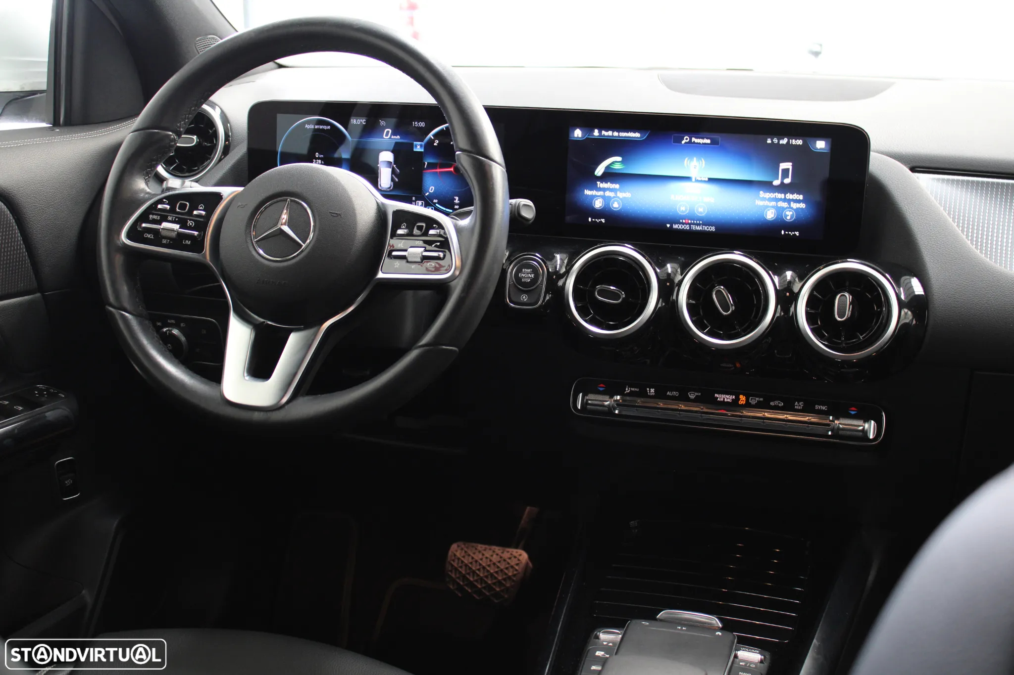 Mercedes-Benz GLA 180 d Style - 24